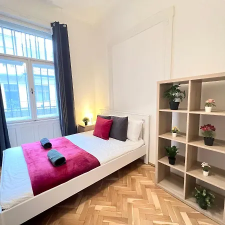 Konukevi Rakoczi Budapeşte